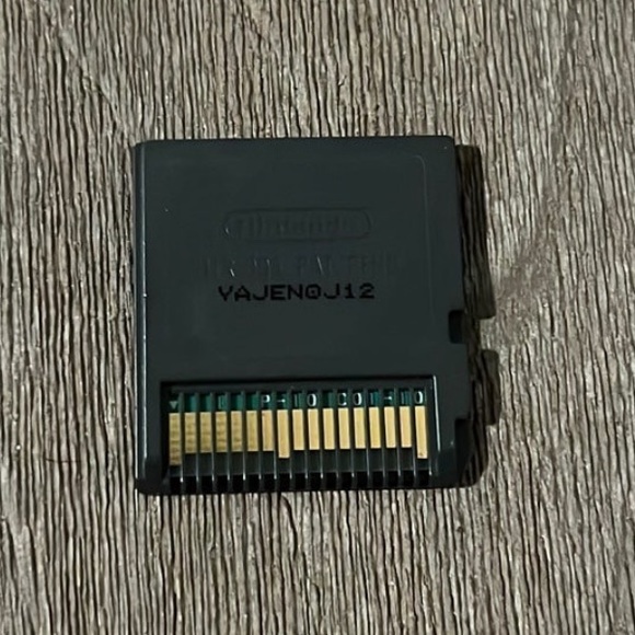 Nintendo DS “Julie Finds a Way” Game - Picture 5 of 5